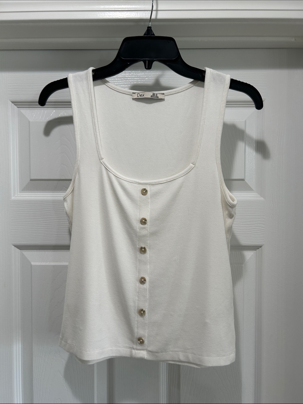 Dex Ivory Button-Front Ribbed Tank, size M